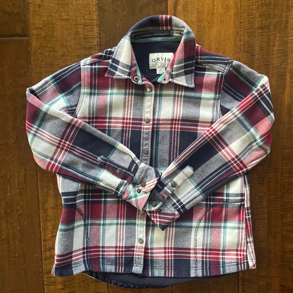 Orvis women’s red, white, and blue plaid heavy 100% cotton shirt/ jacket